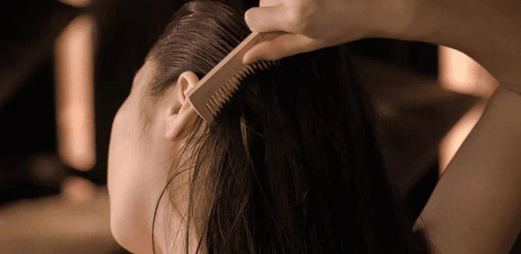 Por qué se cae el pelo en otoño y cómo reducir la caída del cabello estacional - Aldous - ES