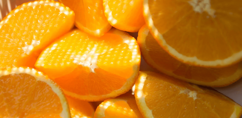 Qué fruta tiene más Vitamina C - Aldous Bio